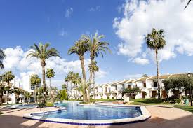 Basseng tilknyttet og egen garasje i kjeller med heis. Hotel Aldeas Taray Club Spania La Manga Del Mar Menor Booking Com