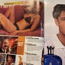 2004 November Maxim Magazine Laura Prepon (CP184)