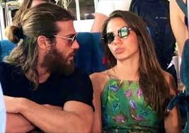 Can yaman and demet ozdemir. Demet Ozdemir Ve Can Yaman Baristi Mi