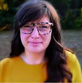 Kate Ledoux's Instagram, Twitter & Facebook