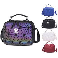 It has just enough room for everything you need, so throw in your essentials, adjust the strap to fit and head out. Mikroprocesor Smijesan Ja Sam Ponosan Adidas Sling Bag For Men Strategi Ka Com