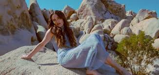 30 photo sets + 25 full hd/4k videos + 2 videos from secretsession best sets. Julia Stone Shares New Music Video For Dance Out Now