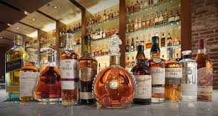 Featuring A Beautiful Contemporary Design And Warm Comfortable Atmosphere Ashton Cigar Bar Is A Sanctuary For Lovers Whiskey Cigars And Whiskey Diy Whiskey