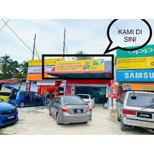 Seorang pekerja kedai itu yang enggan dikenali berkata, dia menyedari berlaku kebakaran selepas melihat asap di stor dan dapur premis. Sang Precision Auto Accessories Aircond Home Facebook