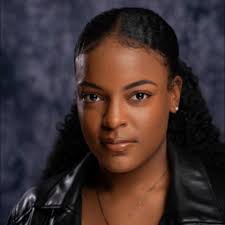 How to add friends to help in dream light valley?