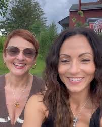 Tomorrow Shaktipat Kirtan 5pm @sunstonesanctuary Come Our Way!Rev. Kim  Lesley Priestess Shanti @jennidelillo @aviburn @arjunbruggeman