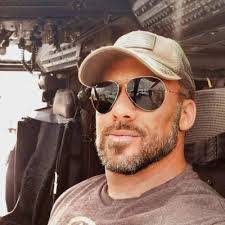 Mateo Thomas's Instagram, Twitter & Facebook