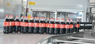 Le pdg de coca cola a bien annoncé des remaniements et mesures d'économies début 2014 avec des licenciement, une simplification de son organigramme. Le Systeme Coca Cola Genere Un Chiffre D Affaires De 3 5 Milliards De Dh Au Maroc La Vie Eco