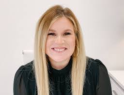 Callie Cox's Instagram, Twitter & Facebook