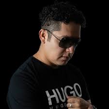 Stream Sr.Wayne music