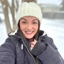 Beverly Carlin's Instagram, Twitter & Facebook