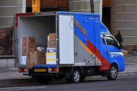 파업 한 달 사이에 위원장 김경식을 비롯한 노조 간부 42인이 구속되었다.31 경찰이 노조 사무실을 압수 수색하여 장부를 징발하고 노조 지도부를 횡령범으로 몰고자 하였으나 아무리 뒤져도 한 푼의 부정도. 21ì¼ë¶€í„° íƒë°° íŒŒì—… ì§„í–‰ëœë‹¤ ìœ„í‚¤íŠ¸ë¦¬