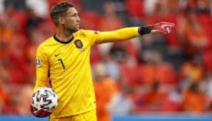 Dumfries left amateur side barendrecht for sparta rotterdam in 2014, and made. Thesen Zu Niederlande Osterreich Denzel Dumfries Ist Der Heimliche Star Des Turniers