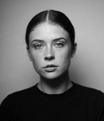 Mia Tomlinson's Instagram, Twitter & Facebook