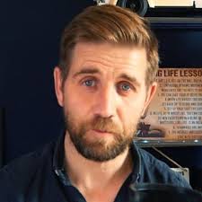 Elliot Gray Van Orman (@ElliotVanOrman)