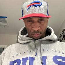 🔥🇦🇺 CROWN JEWEL SHOCKER IN AUSTRALIA! 🇦🇺🔥 BRONSON REED just did the  unthinkable — he DEFEATED Roman Reigns at Crown Jewel after Jey Uso  “accidentally” speared the Tribal Chief 😱💥 The crowd