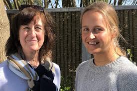 In 2010 werd emma plasschaert gevraagd de overstap te maken naar de olympische dames boot laser radial. Olympisch Atlete Emma Plasschaert Viert Moederdag Van Op Afstand Kw Be