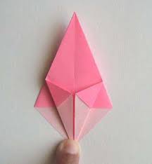 Sama seperti origami bunga, bentuk bintang juga cukup mudah untuk dibuat karena hanya memerlukan. 17 Cara Membuat Origami Kertas Mudah Bunga Binatang Burung Love