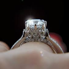 Crown Vintage Engagment Ring Miadonna Com Wedding Rings Vintage Antique Engagement Rings Trending Engagement Rings