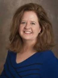 Adele Hanley's Instagram, Twitter & Facebook