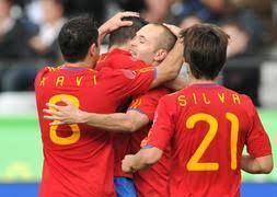 El partido lo disputarán en el estadio de la cartuja, en sevilla este sábado 19 de junio a las 13 horas. Manana Se Ponen A La Venta Las Ultimas Cien Entradas Para El Espana Polonia En La Sede De La Federacion La Verdad