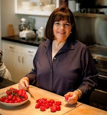 One of my goals in life is to at some point become the kind of person who hosts effortless dinner parties on the regular.we all know these goddesses of food. Ina Garten S Endless Garden Party Wsj