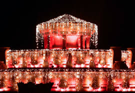 Holiday Lights In Chicago Holiday Lights Christmas Lights Best Places To Propose