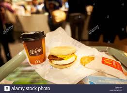 Mcdonald`s heinritzi restaurants deutschland und österreich. Mcdonalds Fruhstuck Stockfotos Und Bilder Kaufen Alamy