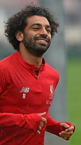 ويُعتبر محمد صلاح لاعب كرة دولى عالمى ، فقد لعب على المستوى الدولى مع منتخب مصر للشباب وذلك في كأس العالم للشباب عام 2011 ثم أصبح نجم من نجوم المنتخب المصرى وشارك في كثير من المباريات في ذلك الوقت حتى ذاع صيته وهو الان في نادى ليفربول. Ø®Ù„ÙÙŠØ§Øª Ù…Ø­Ù…Ø¯ ØµÙ„Ø§Ø­ Hd