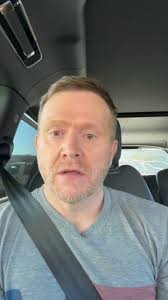 Has anybody else WebMD’d this? #birdpooflu