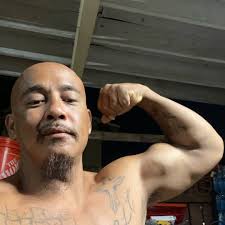 Why does my mini bike react like it's at full throttle when I take it off  choke?