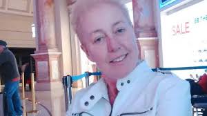 Lauri Lawrence's Instagram, Twitter & Facebook