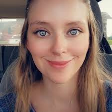 Kayla Spicer's Instagram, Twitter & Facebook