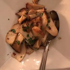 A fish taco that's perfectly balanced with all things hot and cool, crispy and tender, smoky and citrusy, saucy and herb. Fish Tacos Picture Of Merriman S Big Island Island Of Hawaii Tripadvisor