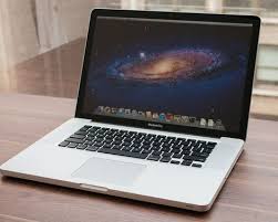 This macbook pro 15 inch 2015 mjlq2ll/a features macos x 10.10.3 (14d2134) and runs on a 2.2 ghz intel core i7 4770hq processor with up to 3.4 ghz of turbo boost supported and integrated intel iris 5200 pro with 1.5 gb of crystalwell embedded dram and shared system memory. Apple Macbook Pro 15 Inch Review Apple Macbook Pro 15 Inch Summer 2012 Cnet