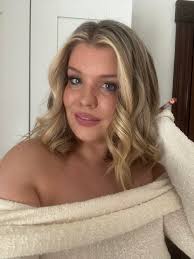 Sharing doppelganger experiences and stories