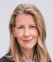 Laura Nolan's Instagram, Twitter & Facebook