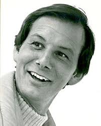 Gordon Willey's Instagram, Twitter & Facebook