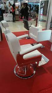 Vous trouverez facilement un fauteuil coiffure pas cher auprès de professionnels de mobilier de coiffure. Epingle Sur Make Up Station