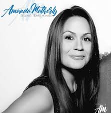 Amanda Matherly's Instagram, Twitter & Facebook