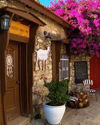 Datça sahil yolu genel görünüm. Herkes Nerede On Instagram Kiminle Gezmek Isterdin Yoruma Yaz Havadankesfet Eski Datca Mugla En Guzel Kesif Oneril In 2021