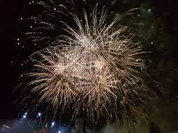 Stirile zilei din eveniment : Foc De Artificii Superb La Cluj Cum Au ReacÈ›ionat Cei 10 000 De Clujeni Video Stiri De Cluj