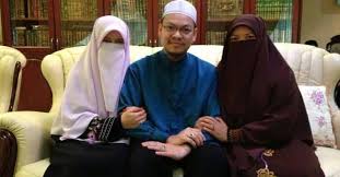 Ustazah norhafizah musa ᴴᴰl terserah pada allah, adakah menafikan ikhtiar. Biodata Ustaz Zaharuddin Nikah Isteri Kedua Poligami Juga