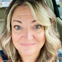 Angela Kump's Instagram, Twitter & Facebook