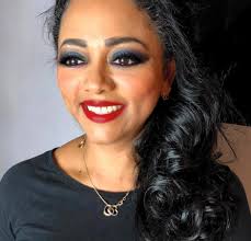 💥Maquillaje de noche 💥@Mariela Bolaños Renteria  ——————————————————————#labialrubywoo #mac #bobbibrown #iluminadormac  #macblack #gisellabolaños #gisellamakeup #gisellamakeupartist #barcelona  #bodatanyavictor👰🏽🤵