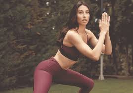 Θα δεις», της έλεγε ο πατέρας της. Tria Fitness Trends Apo Th Zwh Dhmhtrakoy Vita Gr