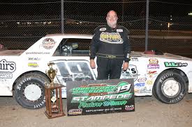 Stock Car Stampede: Schill masters late restart to score victory