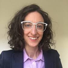 Laurie Darrow's Instagram, Twitter & Facebook