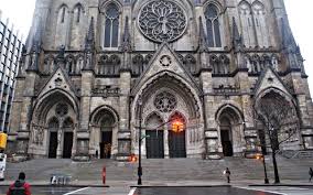 Se implinesc 134 de ani de la terminarea impunatoarei catedrale din köln, cel mai reprezentativ obiectiv turistic al orasului de pe rin si cea mai mare catedrala gotica din lume. Una Dintre Cele Mai Mari Catedrale In Stil Gotic Din Lume A Fost Transformata In Spital De Campanie Sistemul Medical Din New York Este CopleÈ™it De NumÄƒrul Mare De Cazuri Cu Covid