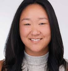 Heather Yarnall's Instagram, Twitter & Facebook